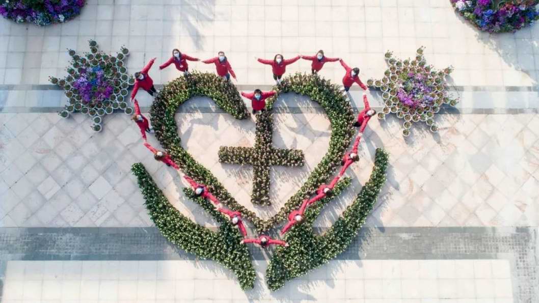 ��������飡Ӣɽ�ļ������á���÷��ա��ж����t���H