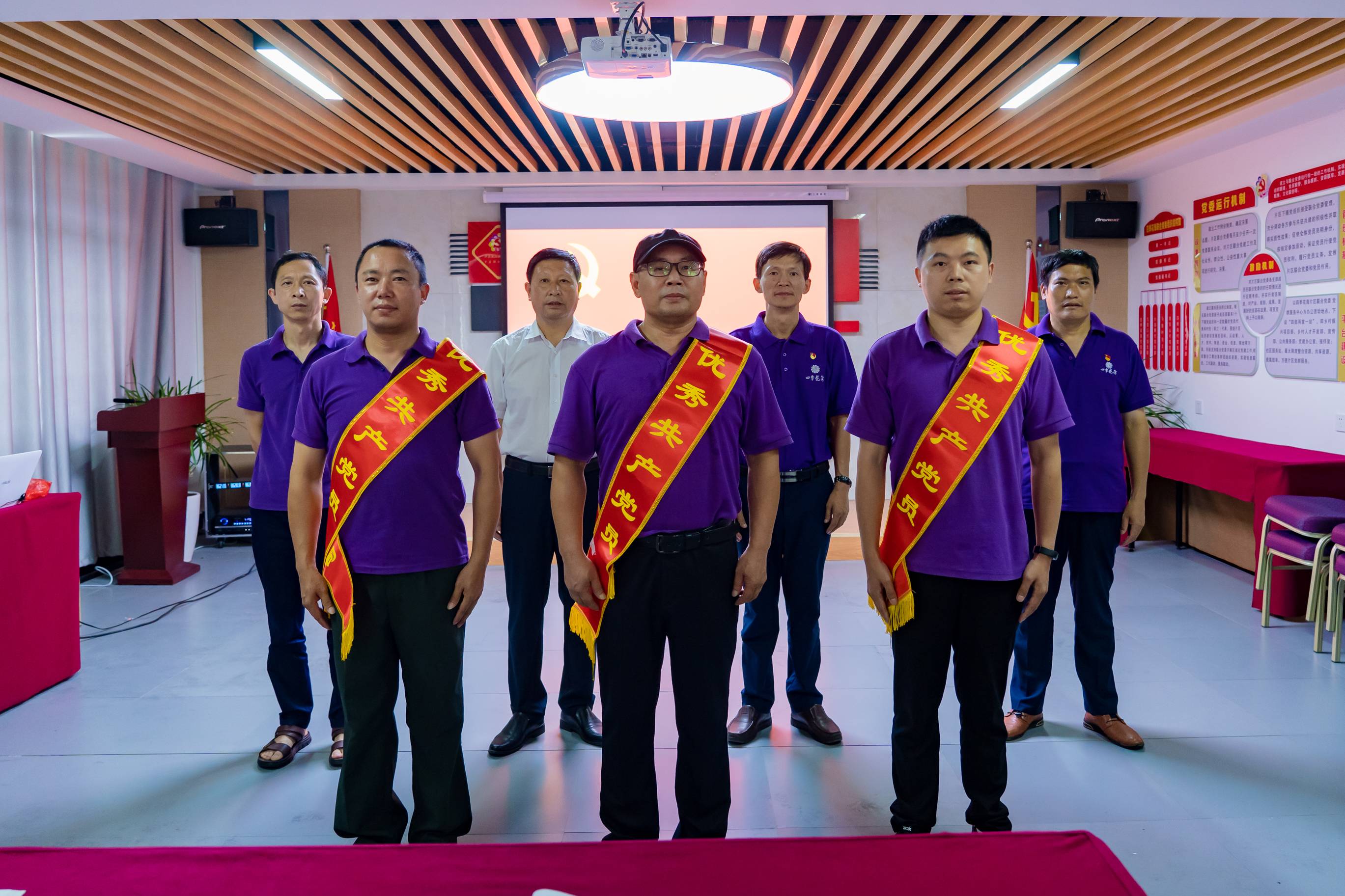 Ф����㡢�T��Ⱥ����ͬ־���u���ļ�������˾���㹲�a�h�T