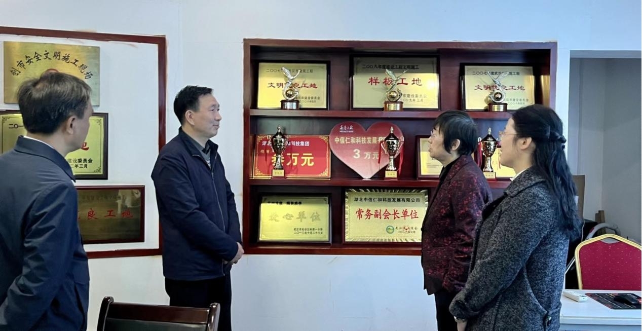 �S�������f��ϯ���������L�{�������ʺͼ��F