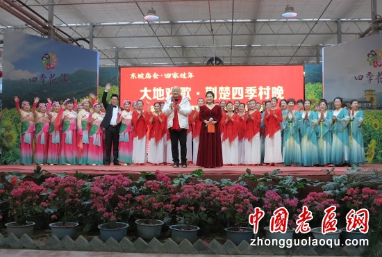 ����ؚg�衤�G���ļ��������ڶ���ӢɽȺ���Ļ�չʾ������υ^Ӣɽ�ļ�����¡���e��